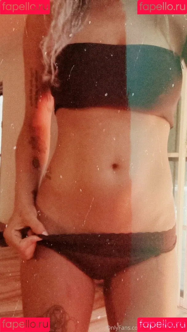 sourmoonstone Onlyfans Photo Gallery 
