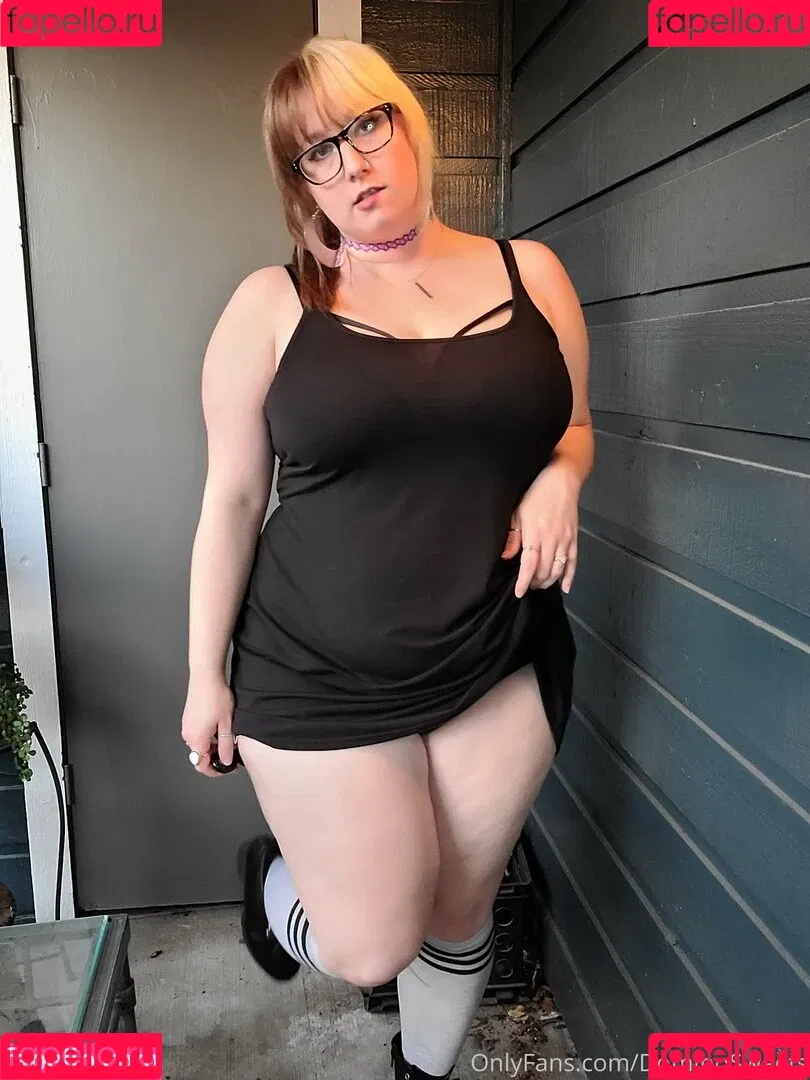 dominosweets Onlyfans Photo Gallery 