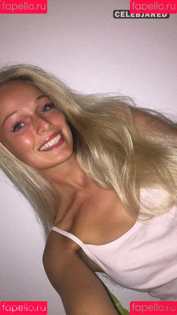 Frederikke Bach Onlyfans Photo Gallery 