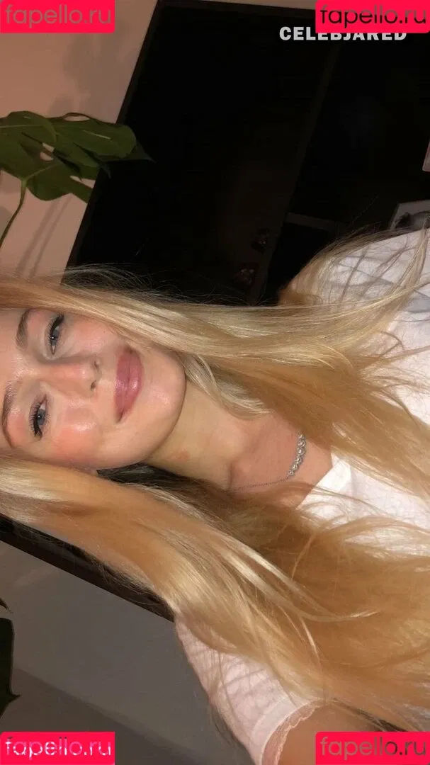 Frederikke Bach Onlyfans Photo Gallery 