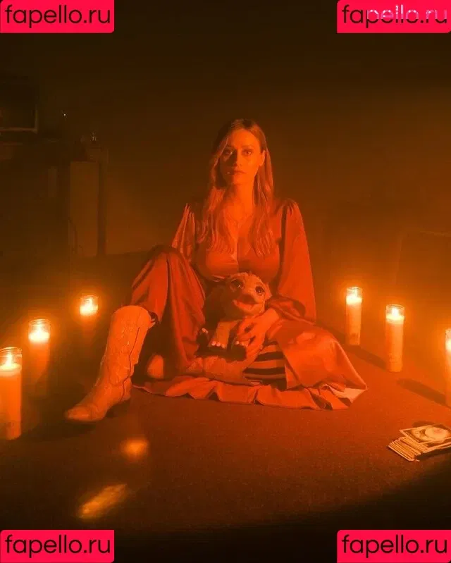 Olivia Taylor Dudley Onlyfans Photo Gallery 