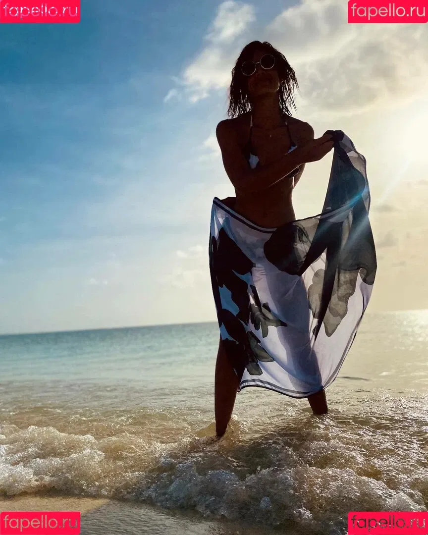 Maria Gabriela De Faria Onlyfans Photo Gallery 