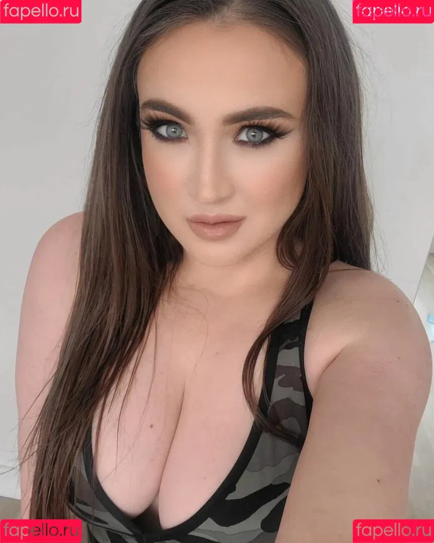 Charlie Dee Onlyfans Photo Gallery 