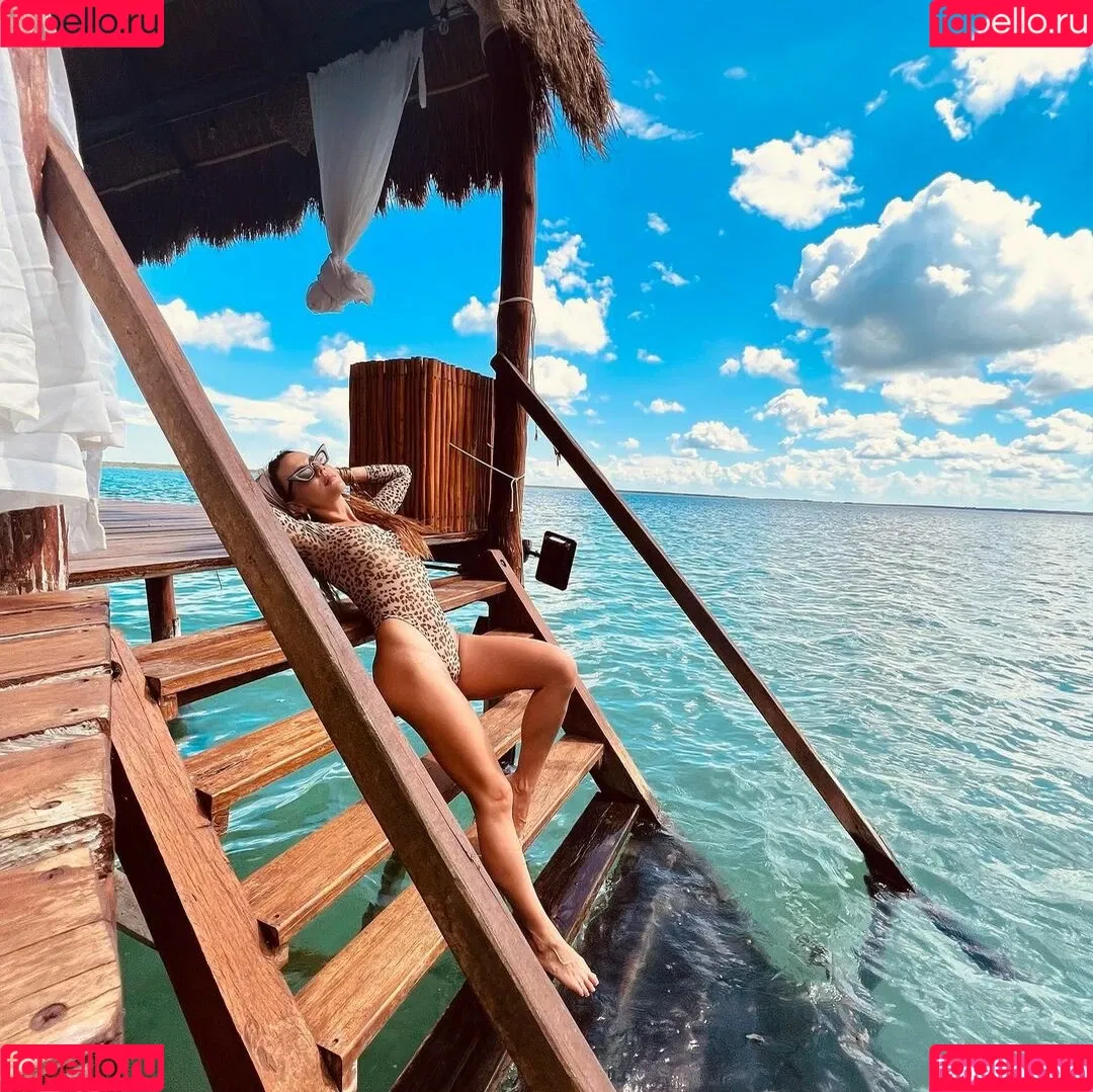 Carolina Gaitán Onlyfans Photo Gallery 