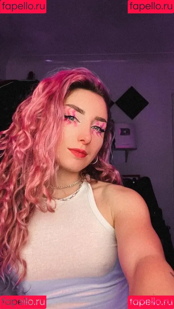 Sophie Burrell Onlyfans Photo Gallery 