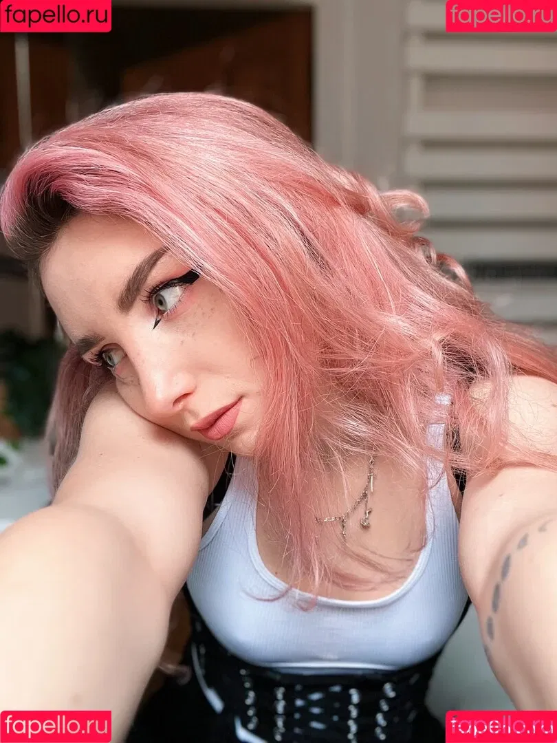 Sophie Burrell Onlyfans Photo Gallery 