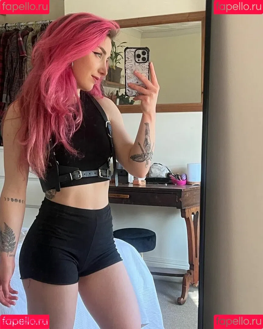 Sophie Burrell Onlyfans Photo Gallery 