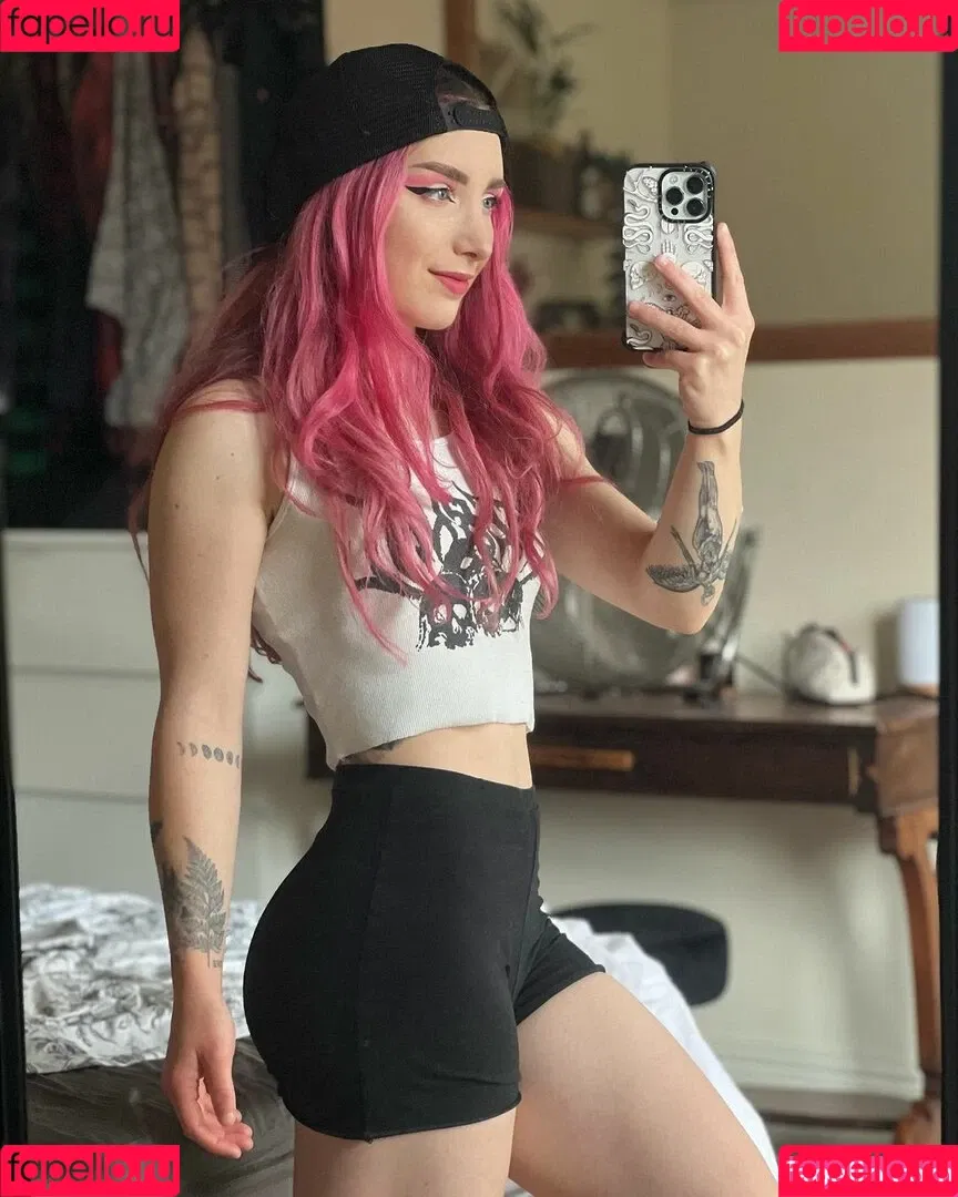 Sophie Burrell Onlyfans Photo Gallery 