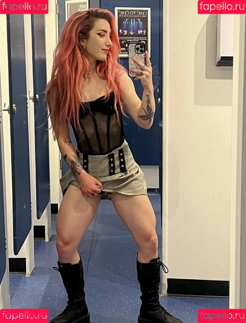 Sophie Burrell Onlyfans Photo Gallery 