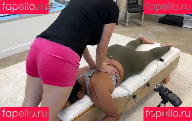 Chiropractor Onlyfans Photo Gallery 