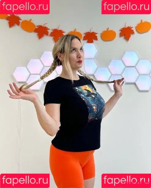 Chiropractor Onlyfans Photo Gallery 