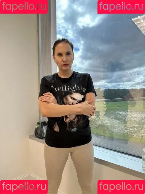 Chiropractor Onlyfans Photo Gallery 