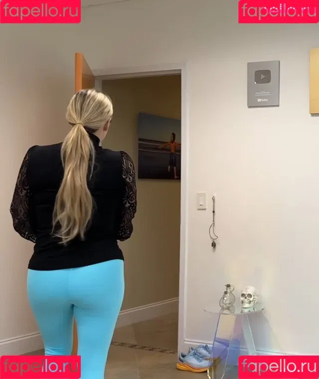 Chiropractor Onlyfans Photo Gallery 