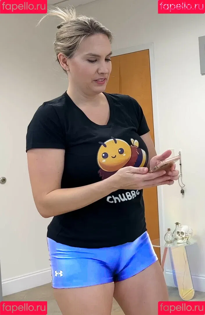 Chiropractor Onlyfans Photo Gallery 