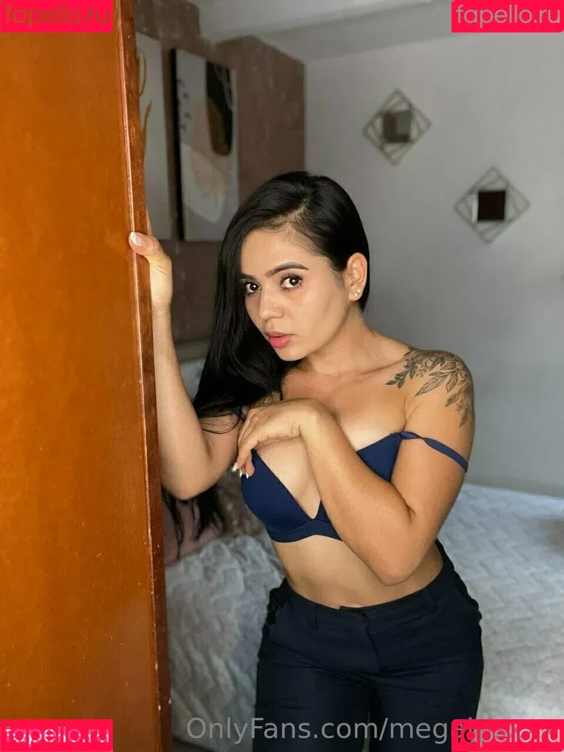 megairisxxx Onlyfans Photo Gallery 