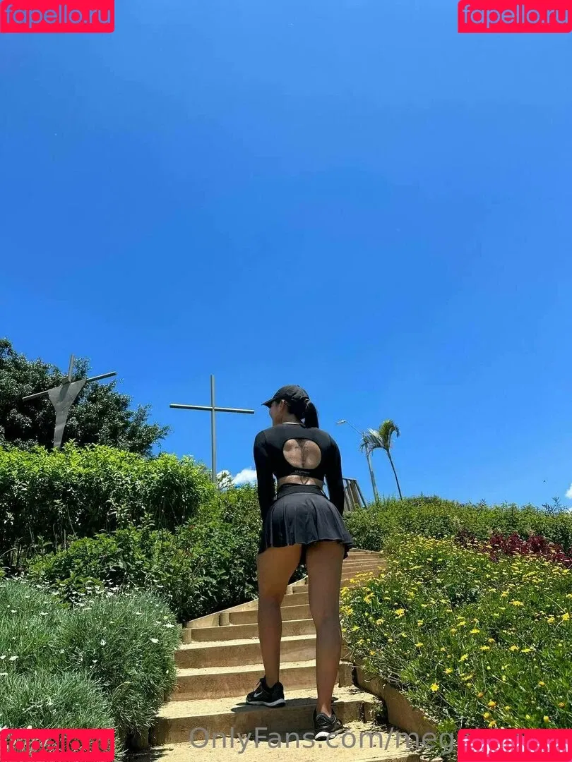 megairisxxx Onlyfans Photo Gallery 