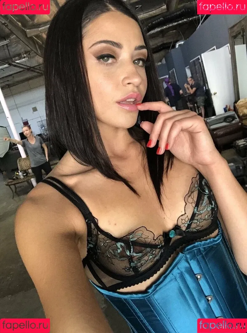 avilovexxx Onlyfans Photo Gallery 