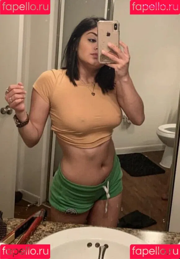 Daniela Chaverry Onlyfans Photo Gallery 