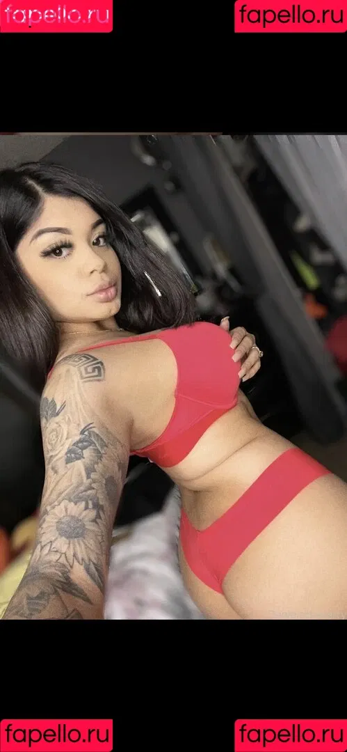 Daniela Chaverry Onlyfans Photo Gallery 