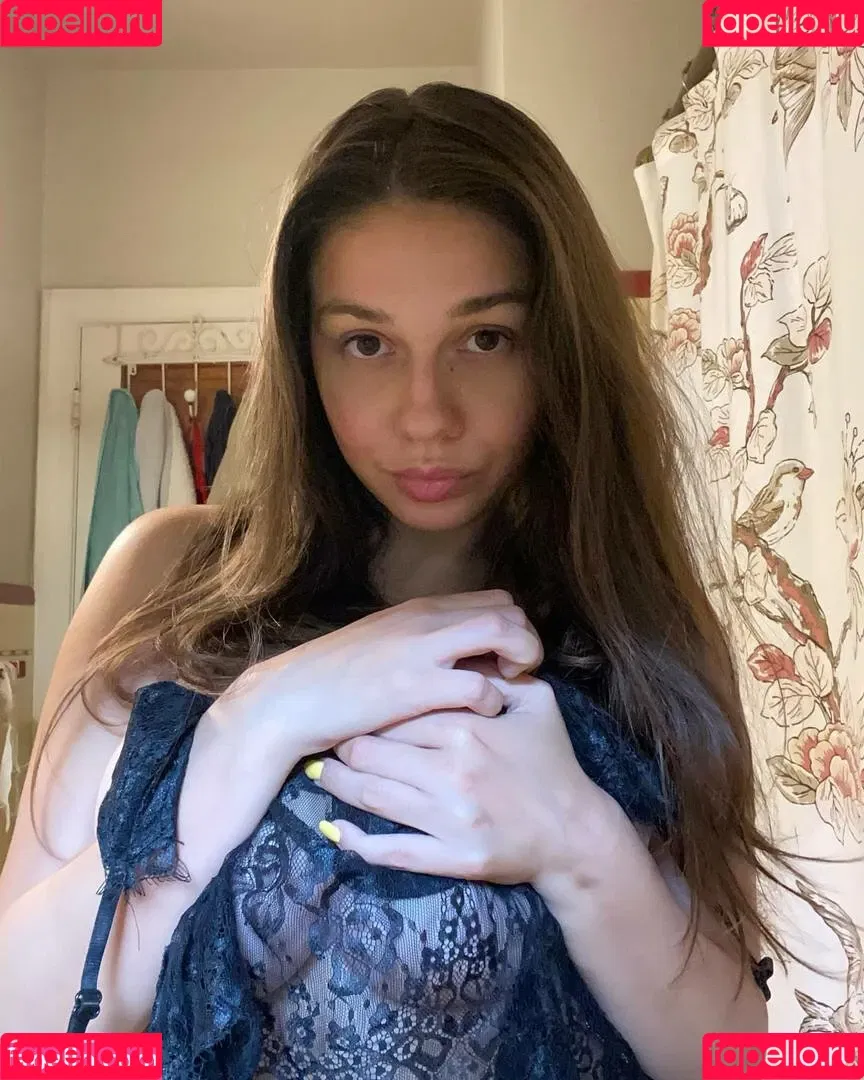 Maddy Mahmoudi Onlyfans Photo Gallery 