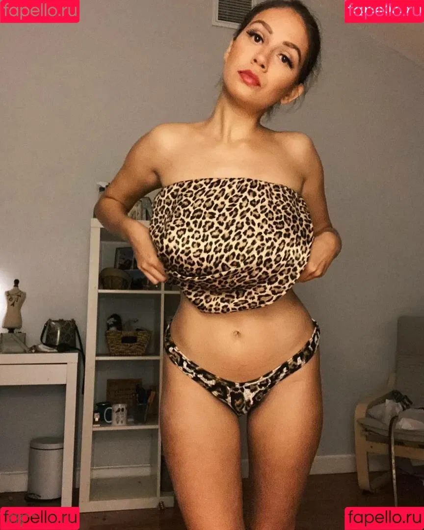 Maddy Mahmoudi Onlyfans Photo Gallery 