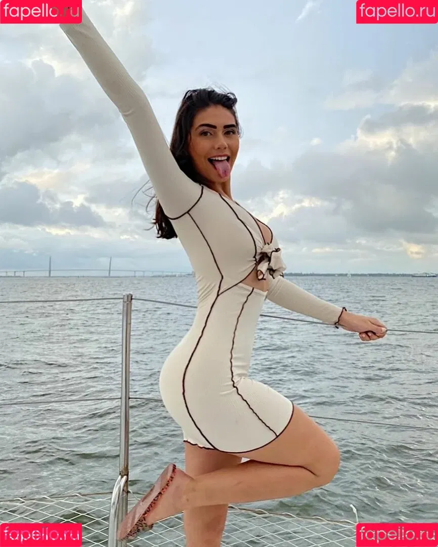Maddy Mahmoudi Onlyfans Photo Gallery 