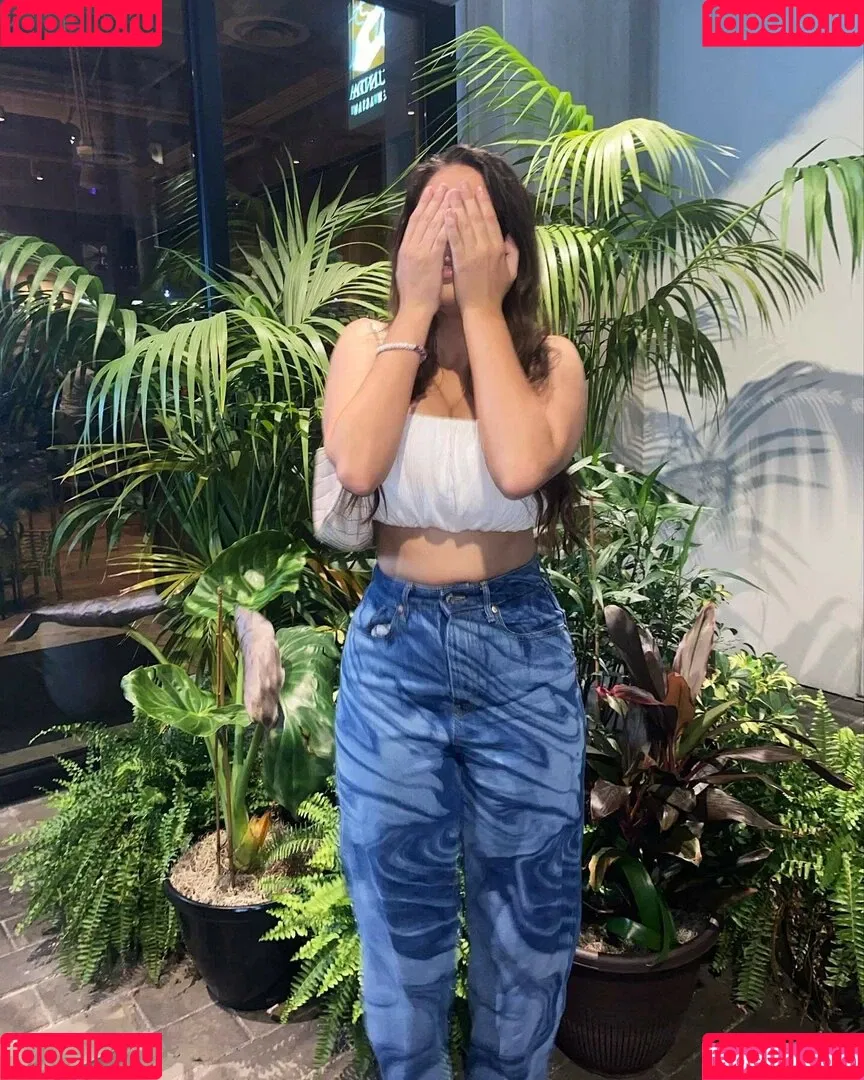 Maddy Mahmoudi Onlyfans Photo Gallery 