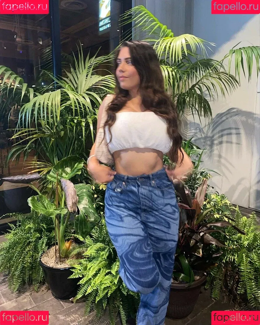 Maddy Mahmoudi Onlyfans Photo Gallery 