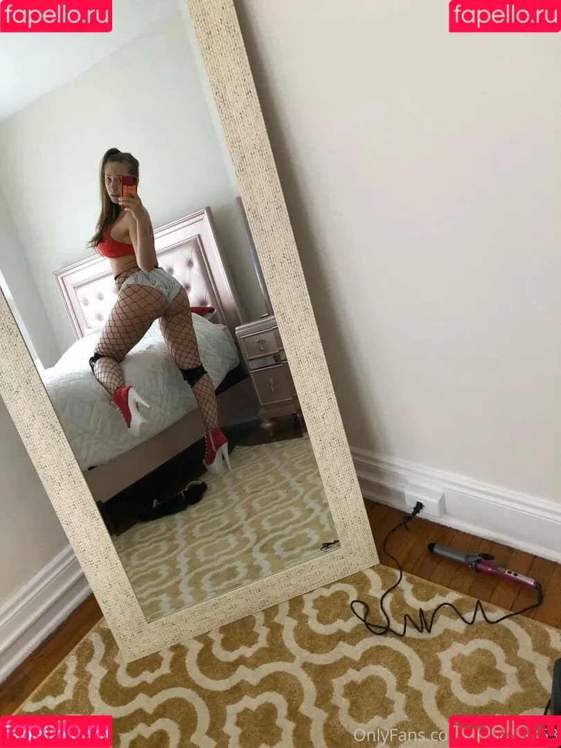 kagneylinn Onlyfans Photo Gallery 