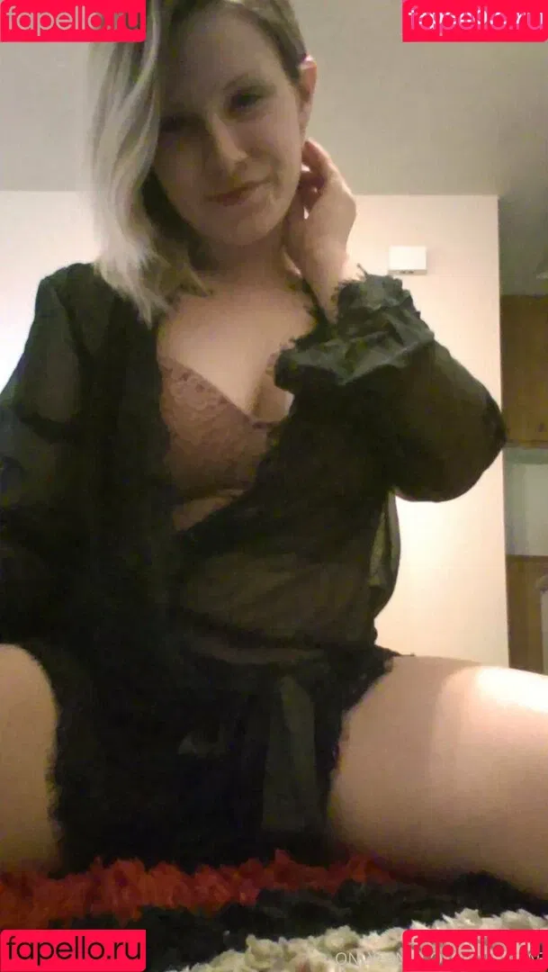 katiiemaedagoat Onlyfans Photo Gallery 