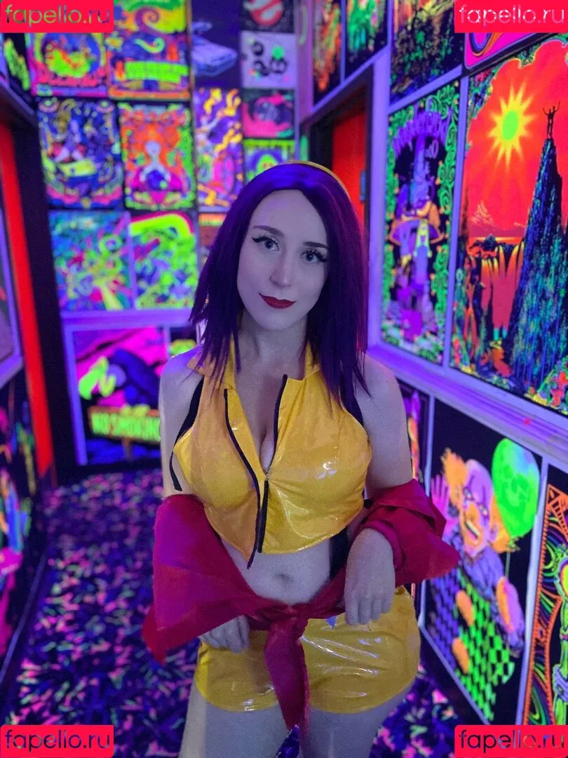 Maddie Reznor Onlyfans Photo Gallery 