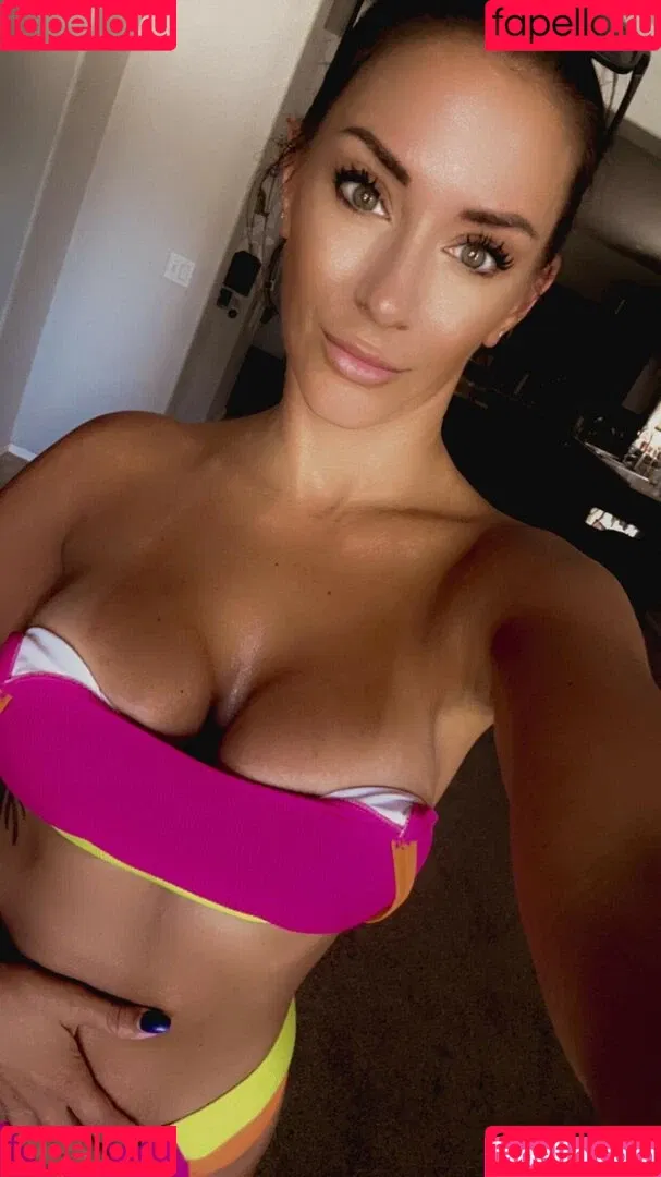 PrincessConsuela Onlyfans Photo Gallery 