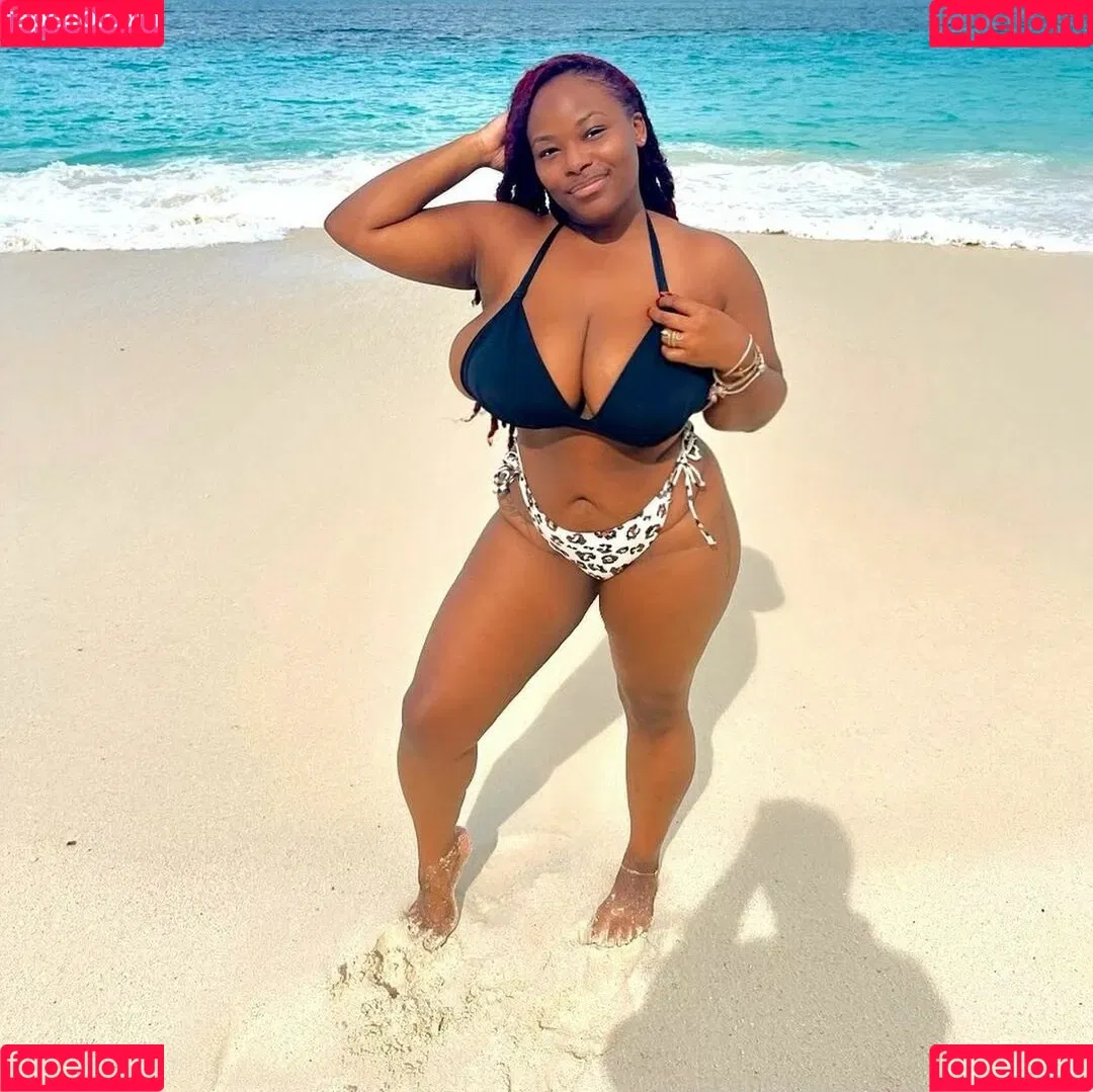 msolurin Onlyfans Photo Gallery 