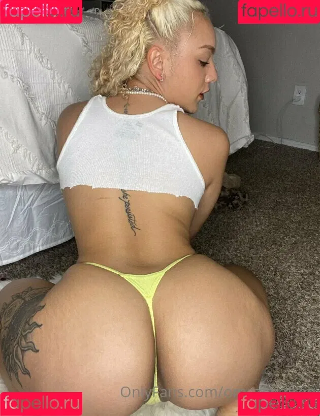 omgzadafree Onlyfans Photo Gallery 