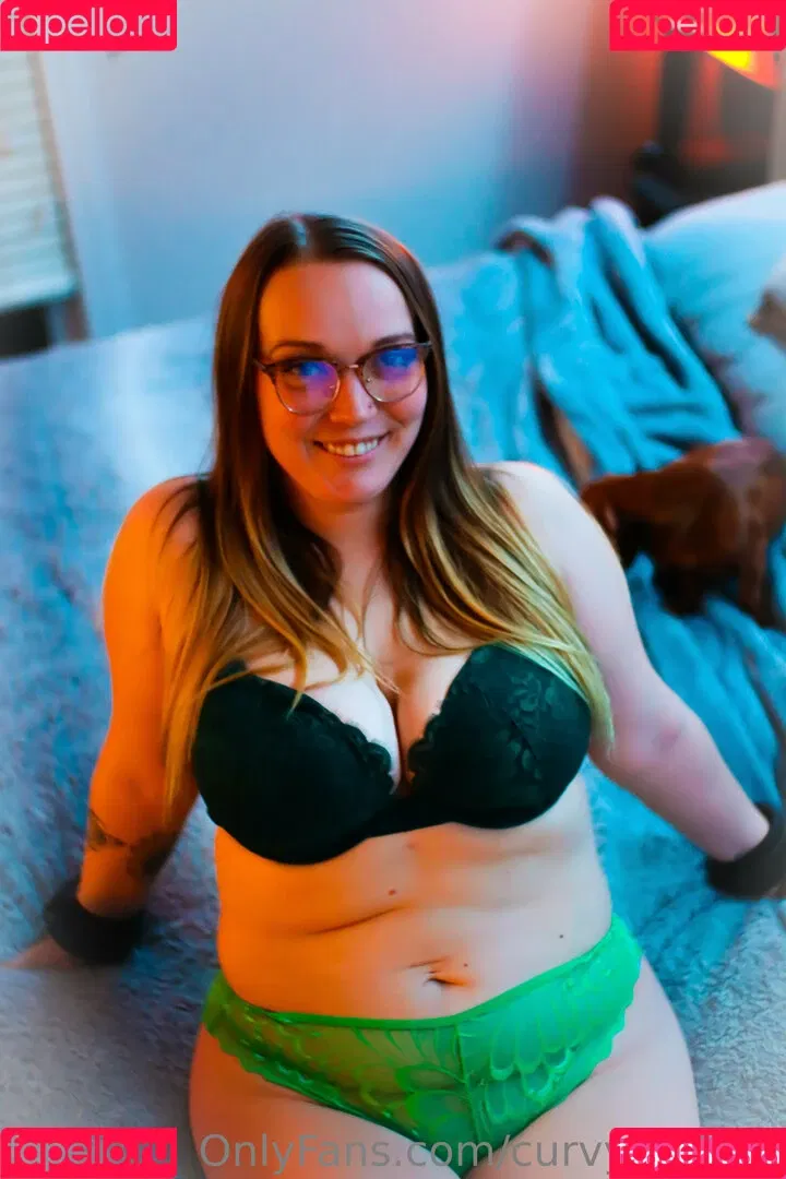curvycutiexo Onlyfans Photo Gallery 