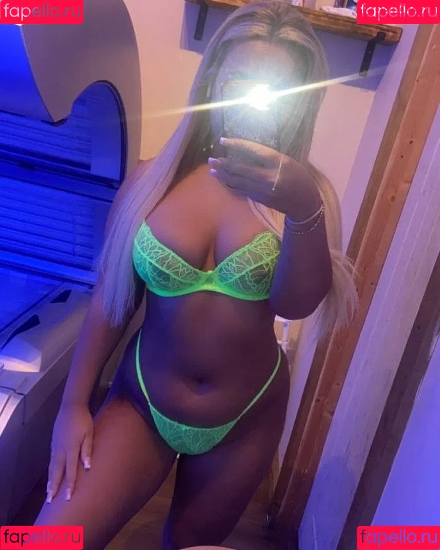Sadie Rose Onlyfans Photo Gallery 