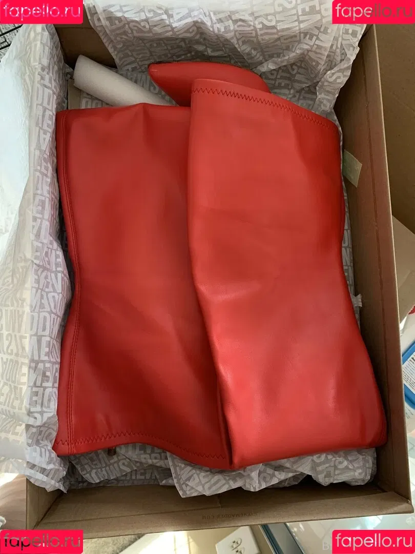 bratprincessava Onlyfans Photo Gallery 