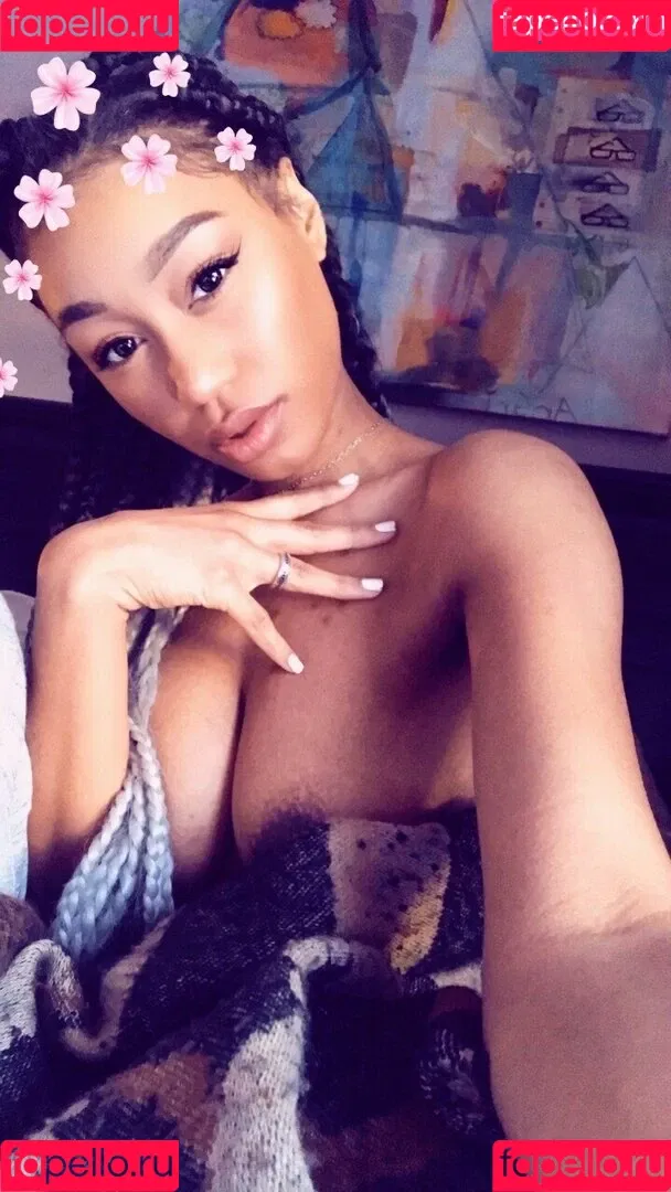 Nia Simone Onlyfans Photo Gallery 