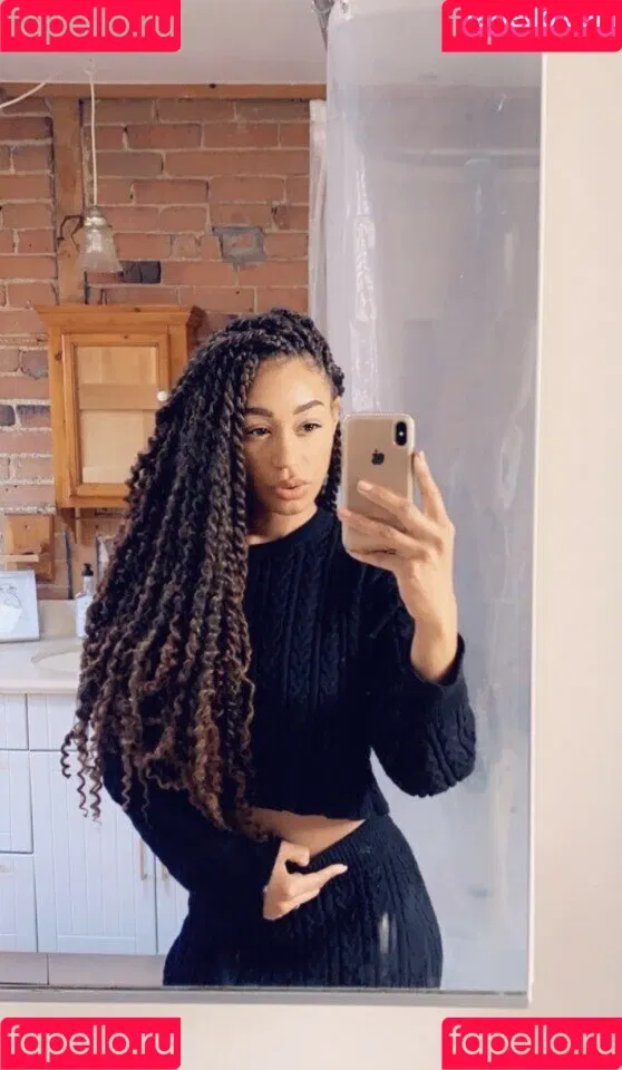 Nia Simone Onlyfans Photo Gallery 