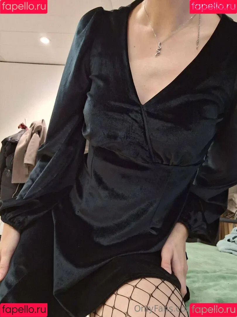 yulipurrr Onlyfans Photo Gallery 