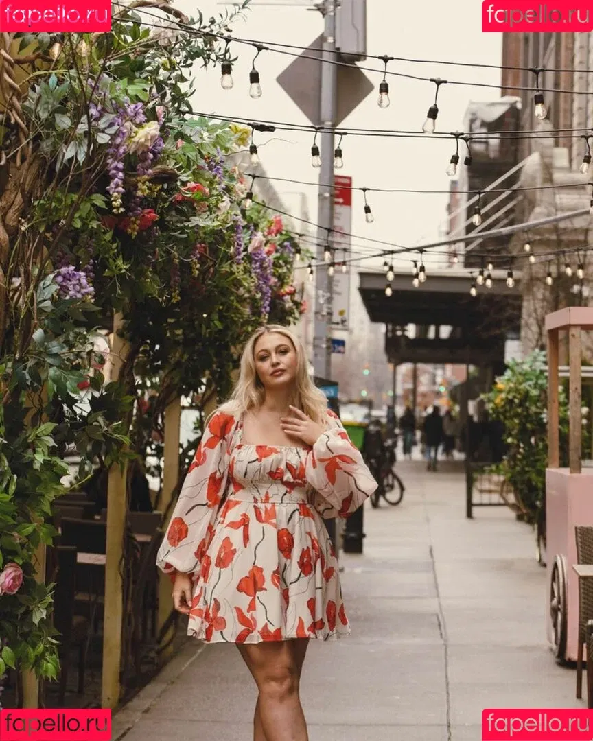 Iskra Lawrence Onlyfans Photo Gallery 