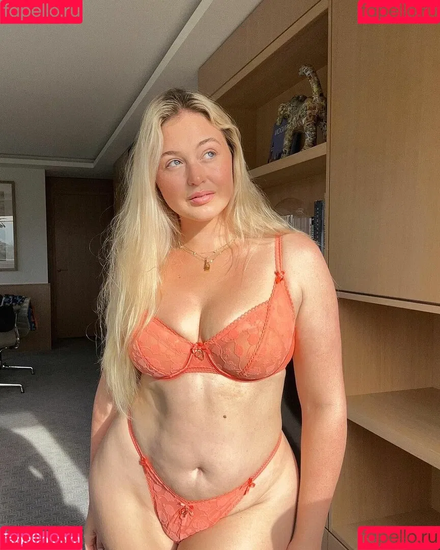 Iskra Lawrence Onlyfans Photo Gallery 