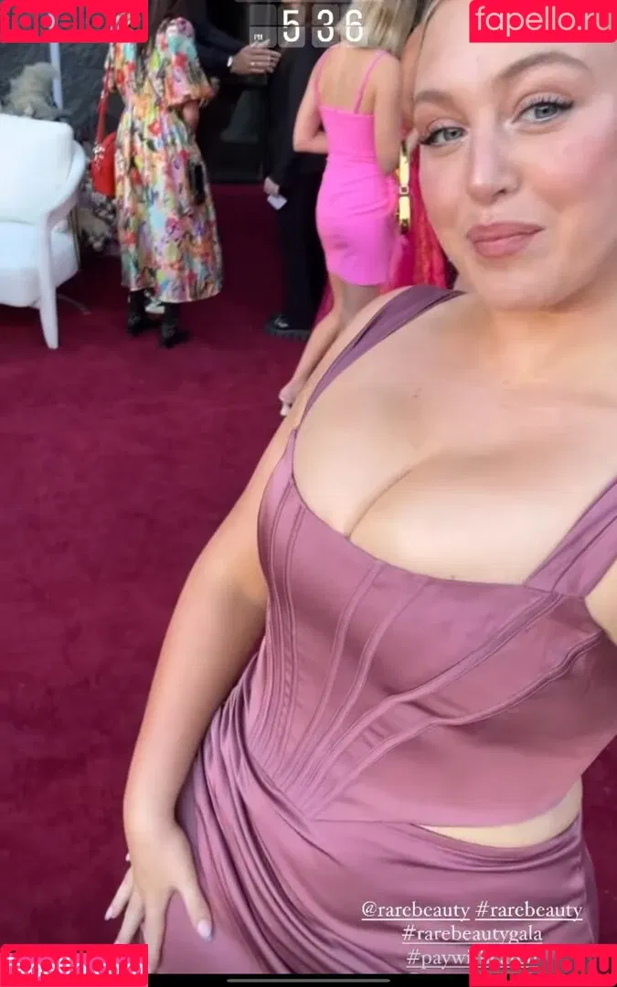 Iskra Lawrence Onlyfans Photo Gallery 