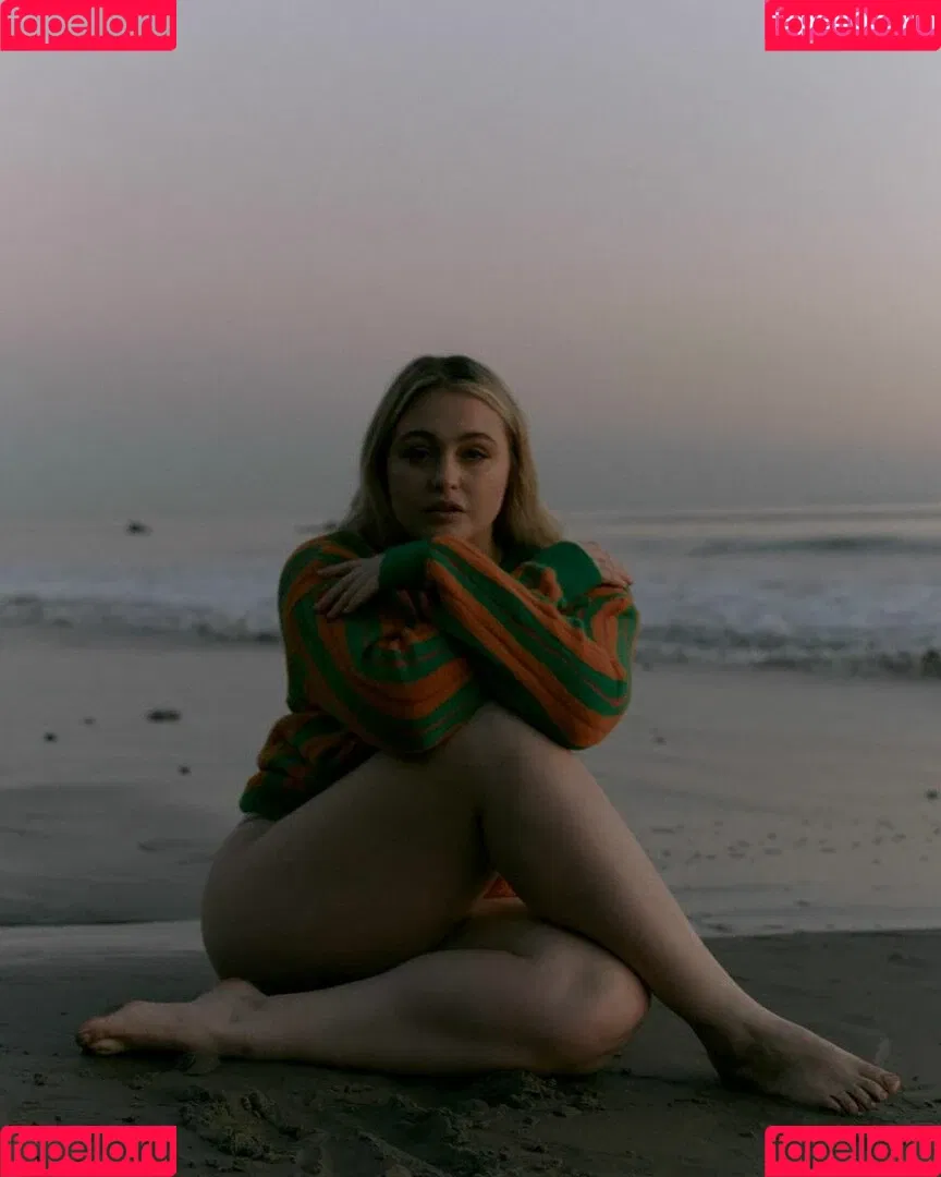 Iskra Lawrence Onlyfans Photo Gallery 