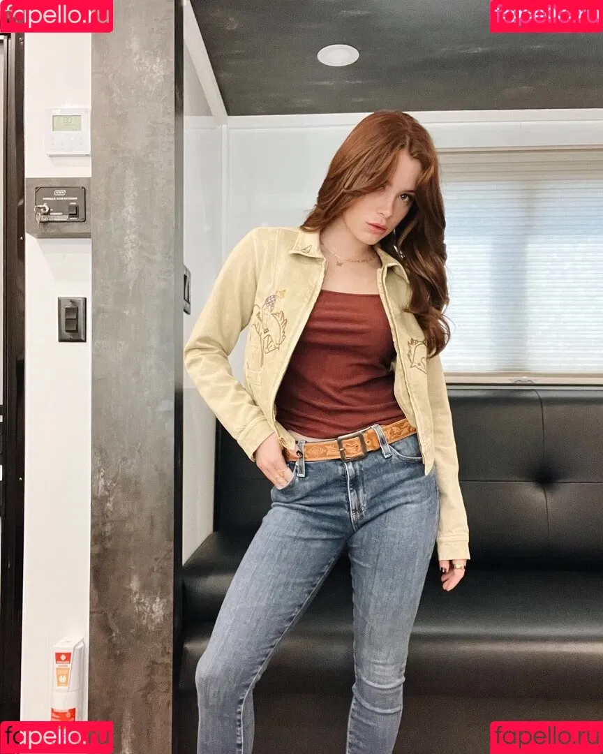 Violet Brinson Onlyfans Photo Gallery 