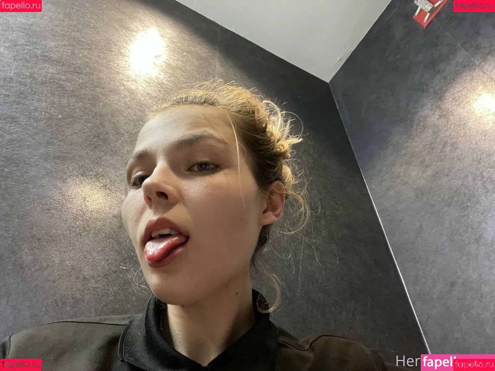 hereliesviolet Onlyfans Photo Gallery 
