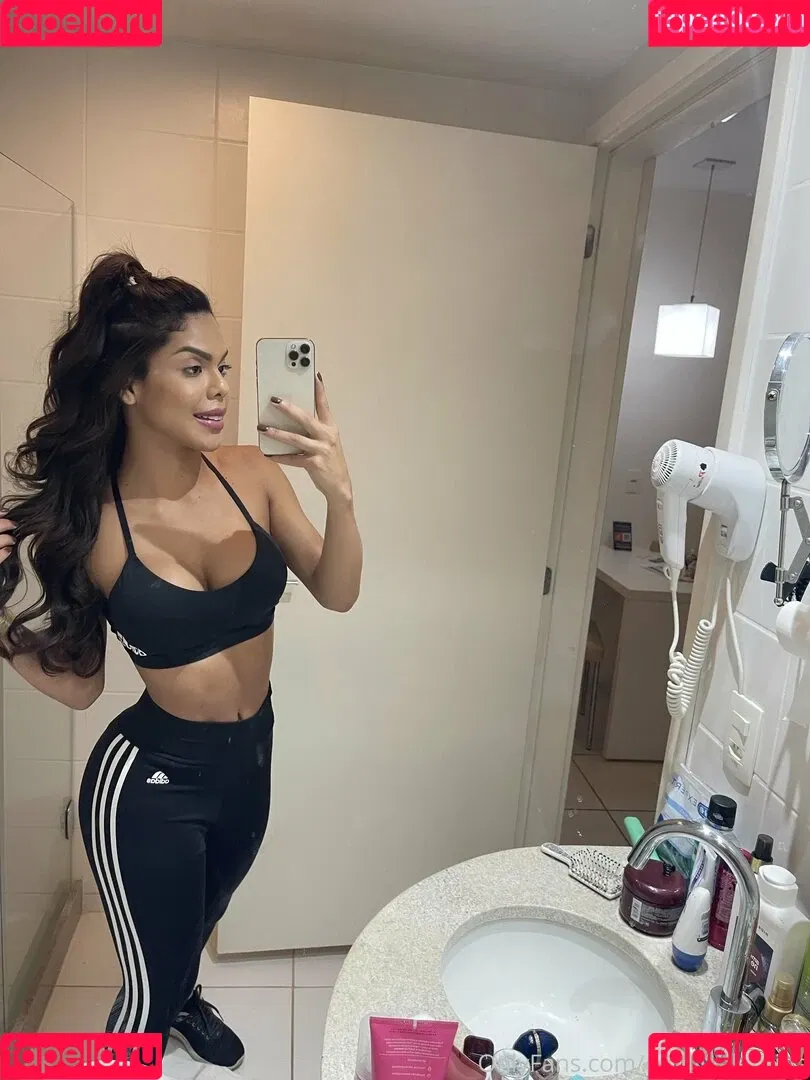 emillivalentina Onlyfans Photo Gallery 