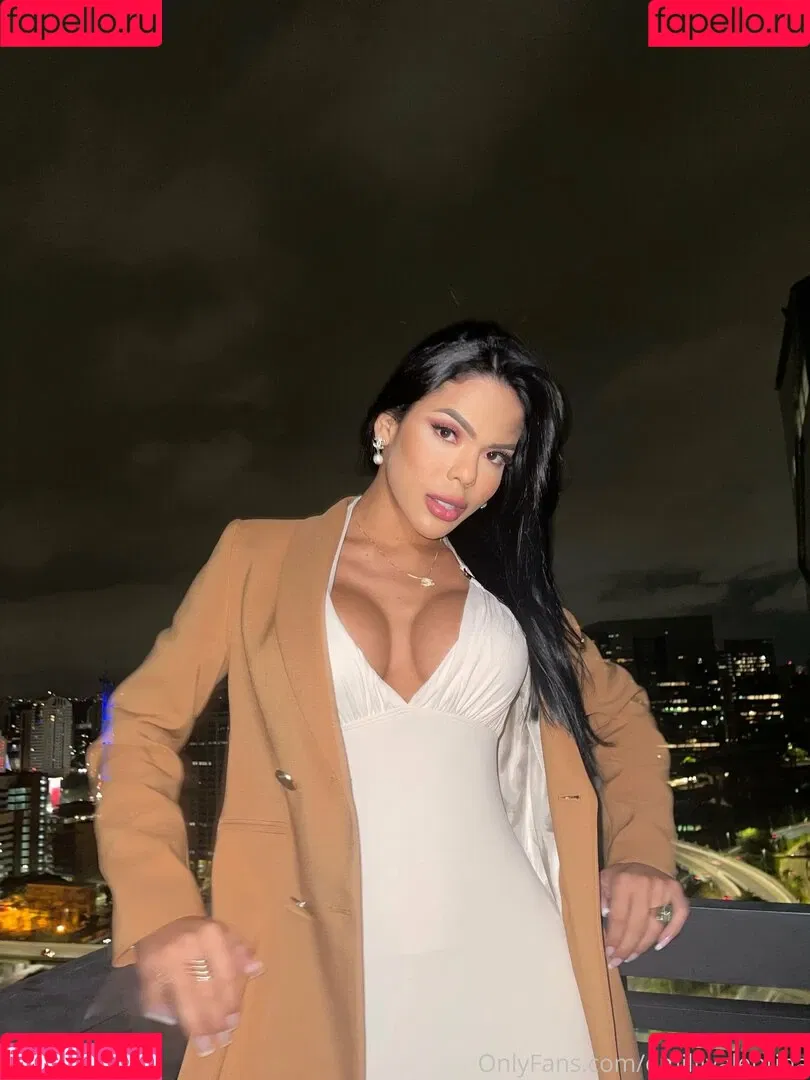 emillivalentina Onlyfans Photo Gallery 