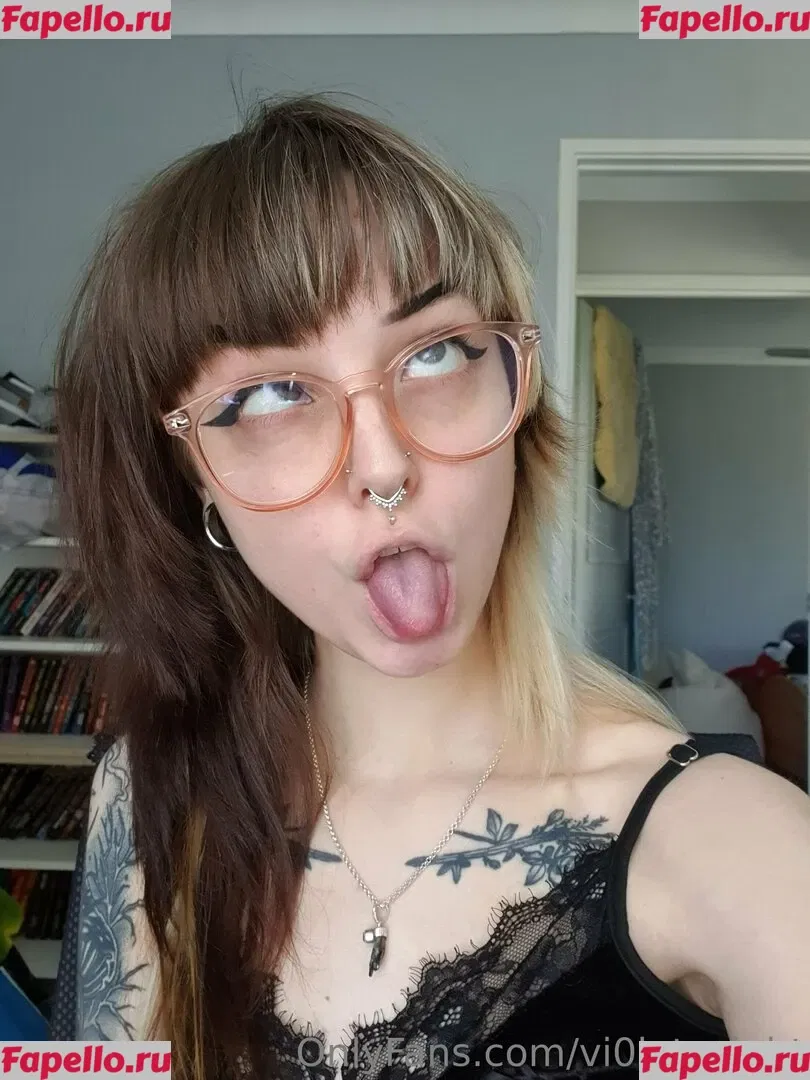 vi0let_night Onlyfans Photo Gallery 