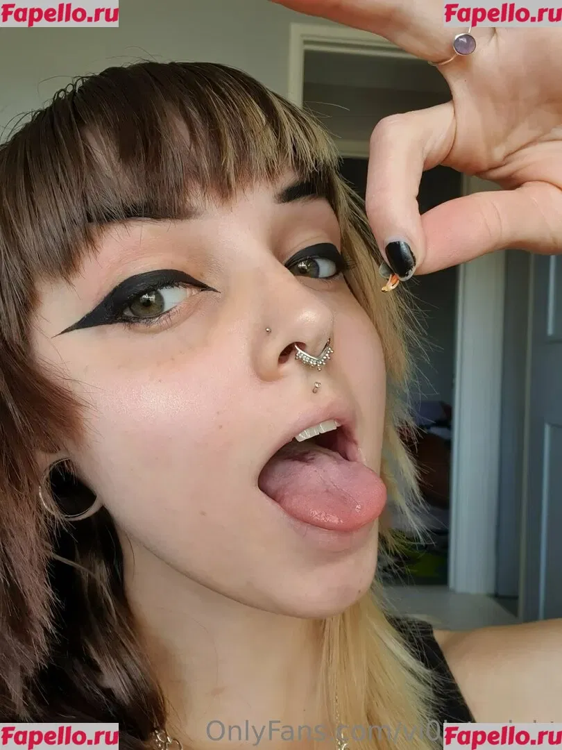vi0let_night Onlyfans Photo Gallery 